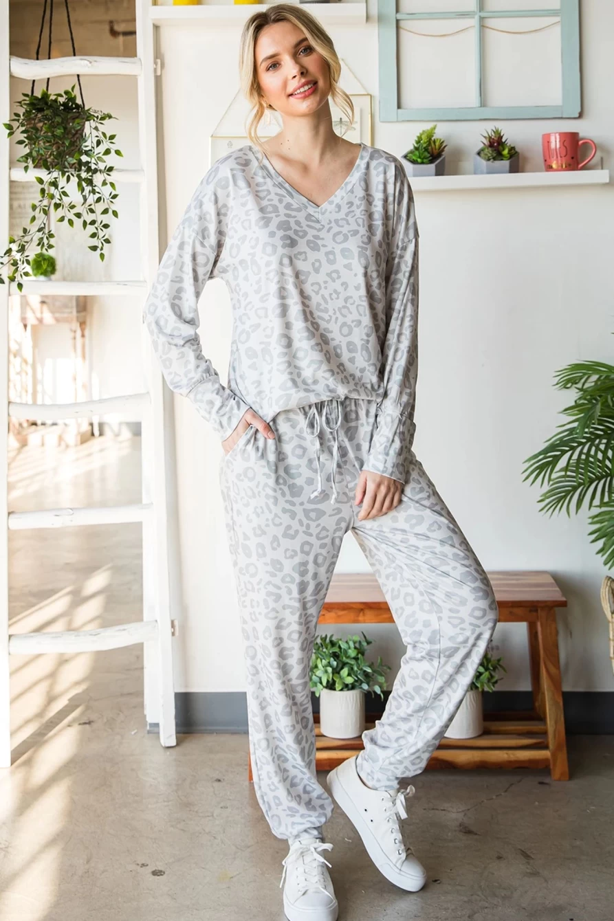 Shewin Women's Leopard Print Long Sleeve Top & Drawstring Joggers Loungewear Set