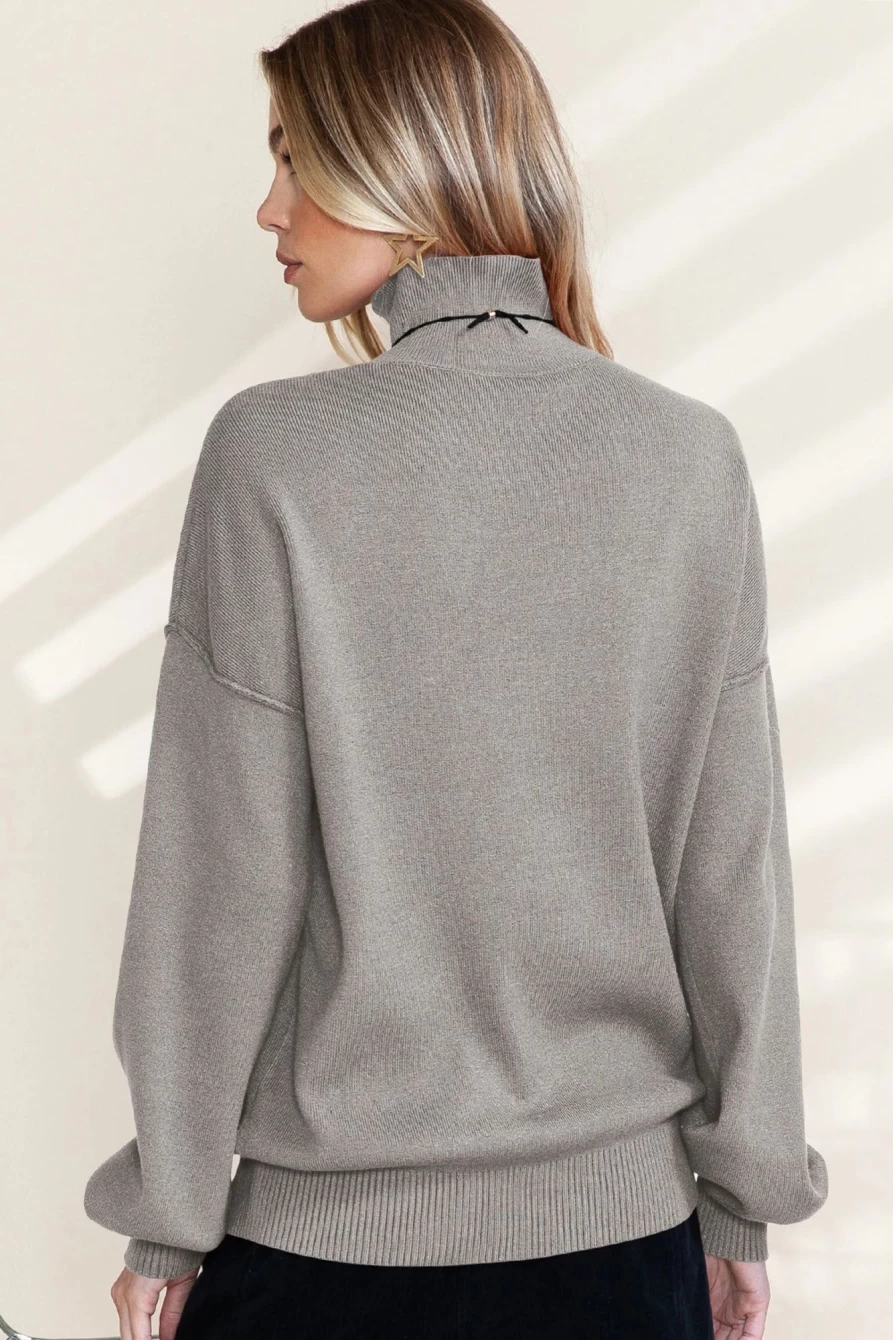 Shewin Women's Gray Turtleneck Knit Sweater with Drop Shoulder & Bubble Sleeves