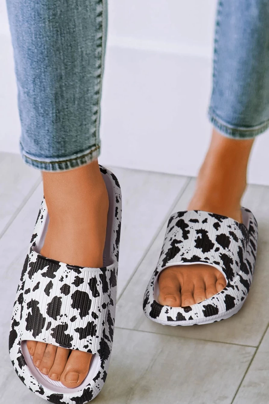 Shewin Women's White Animal Print Open-Toe Non-Slip Slippers