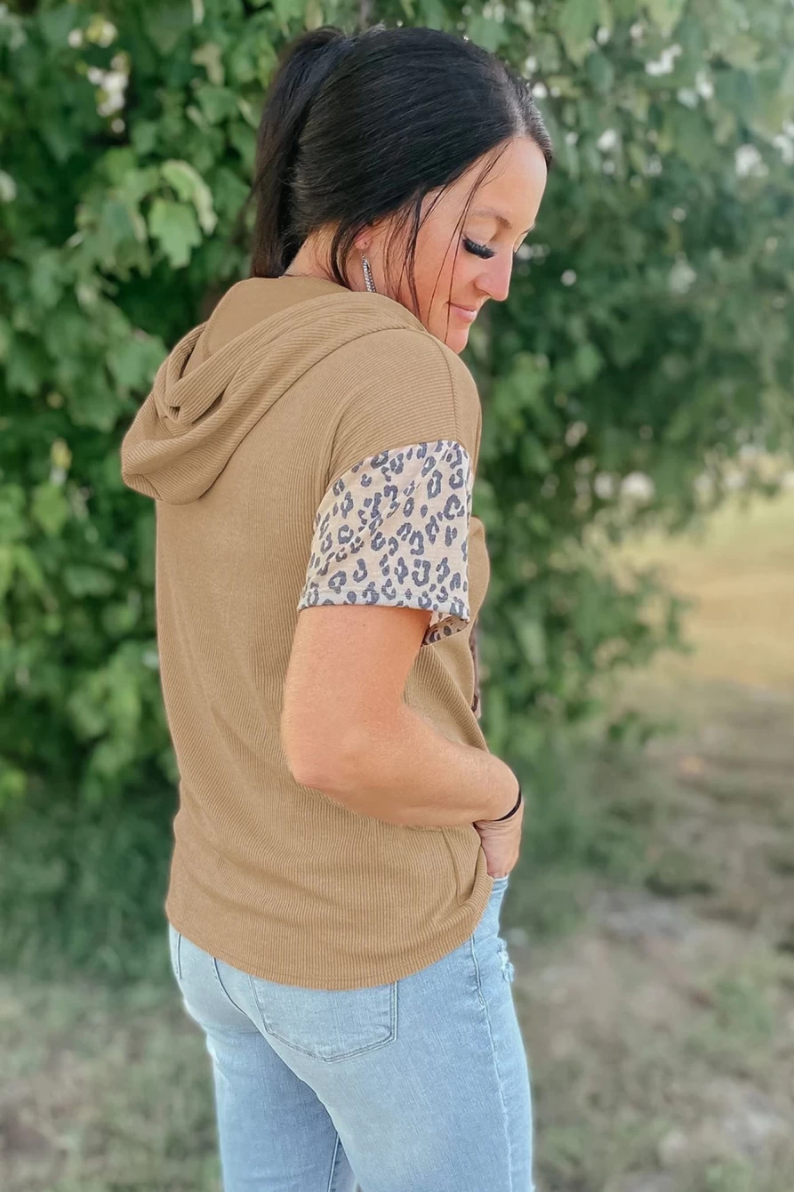 Shewin Women's Khaki Leopard Print Patchwork Drawstring Hooded T-Shirt