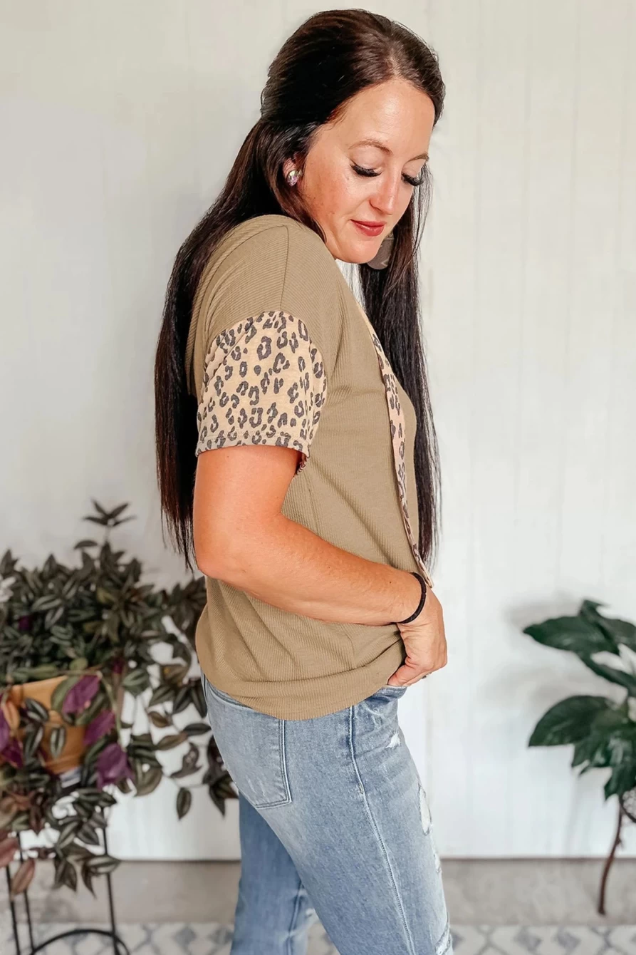 Shewin Women's Khaki Leopard Print Patchwork Drawstring Hooded T-Shirt