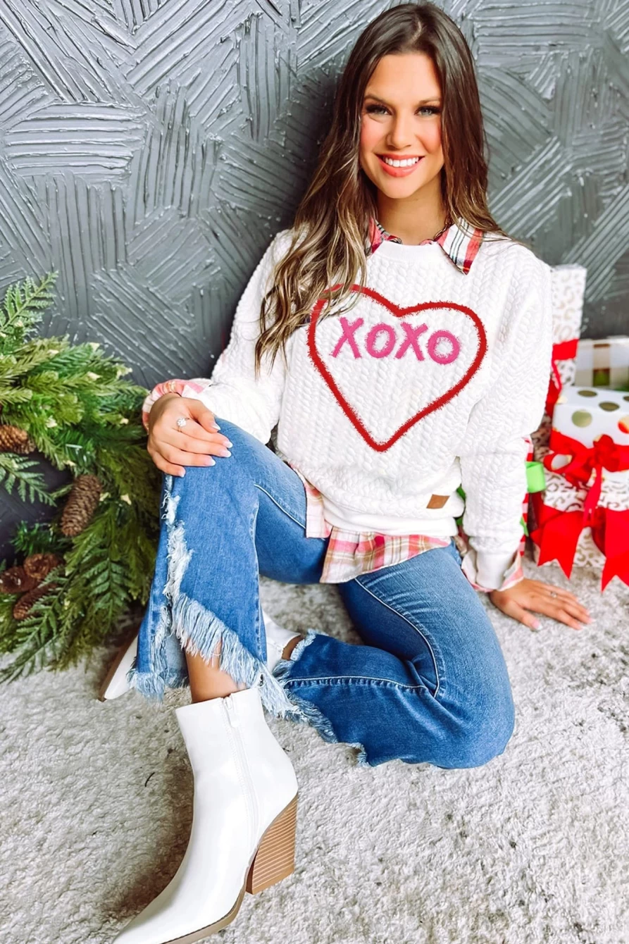 Shewin Women's White Valentine Heart Xoxo Graphic Quilted Sweatshirt for Love & Romance
