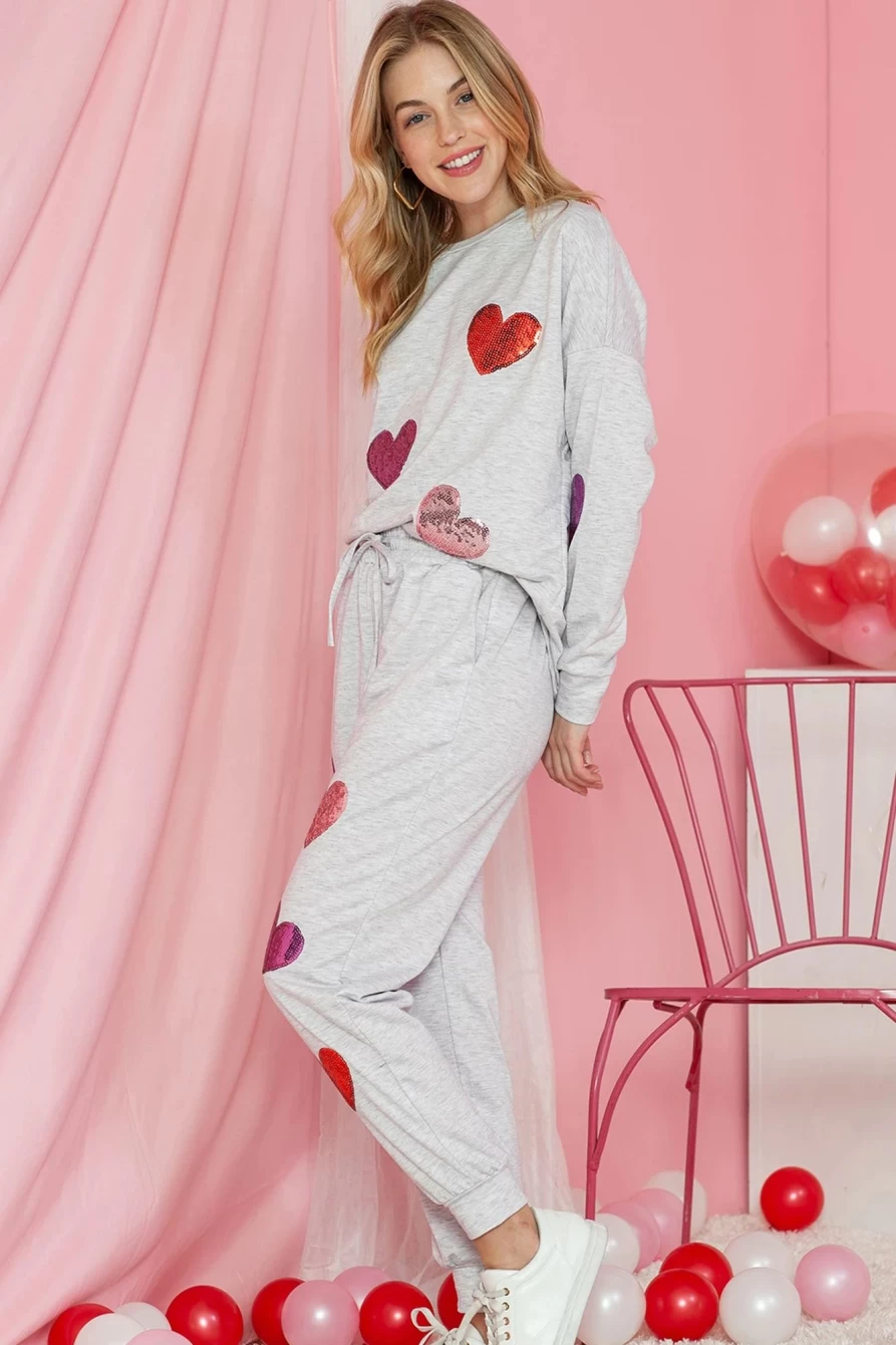 "SheWin Women's Gray Sequins Heart Print Pajama Set with Drawstring Pants"
