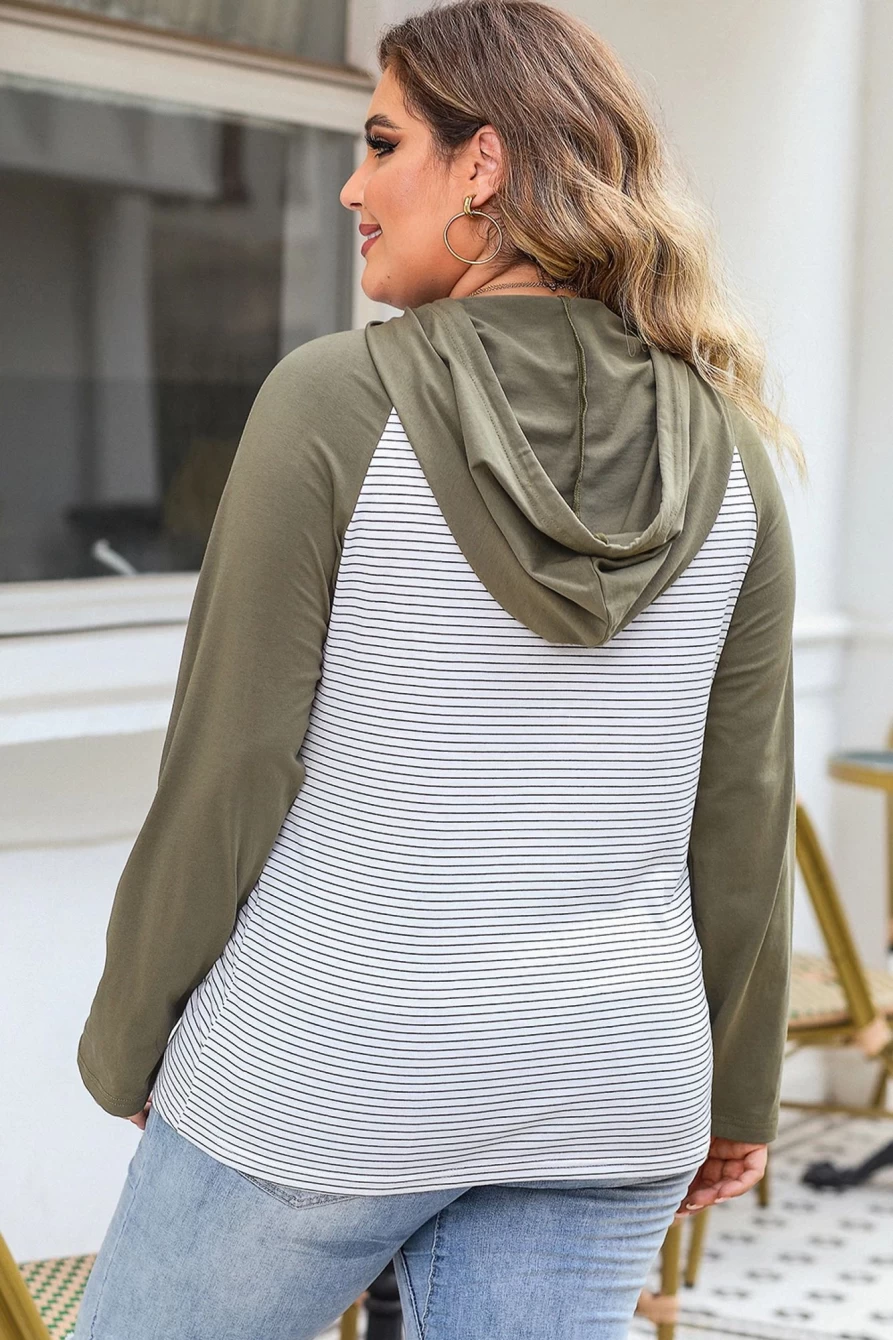 Shewin Women's Green Striped Plus Size Hoodie with Raglan Sleeves and Pocket