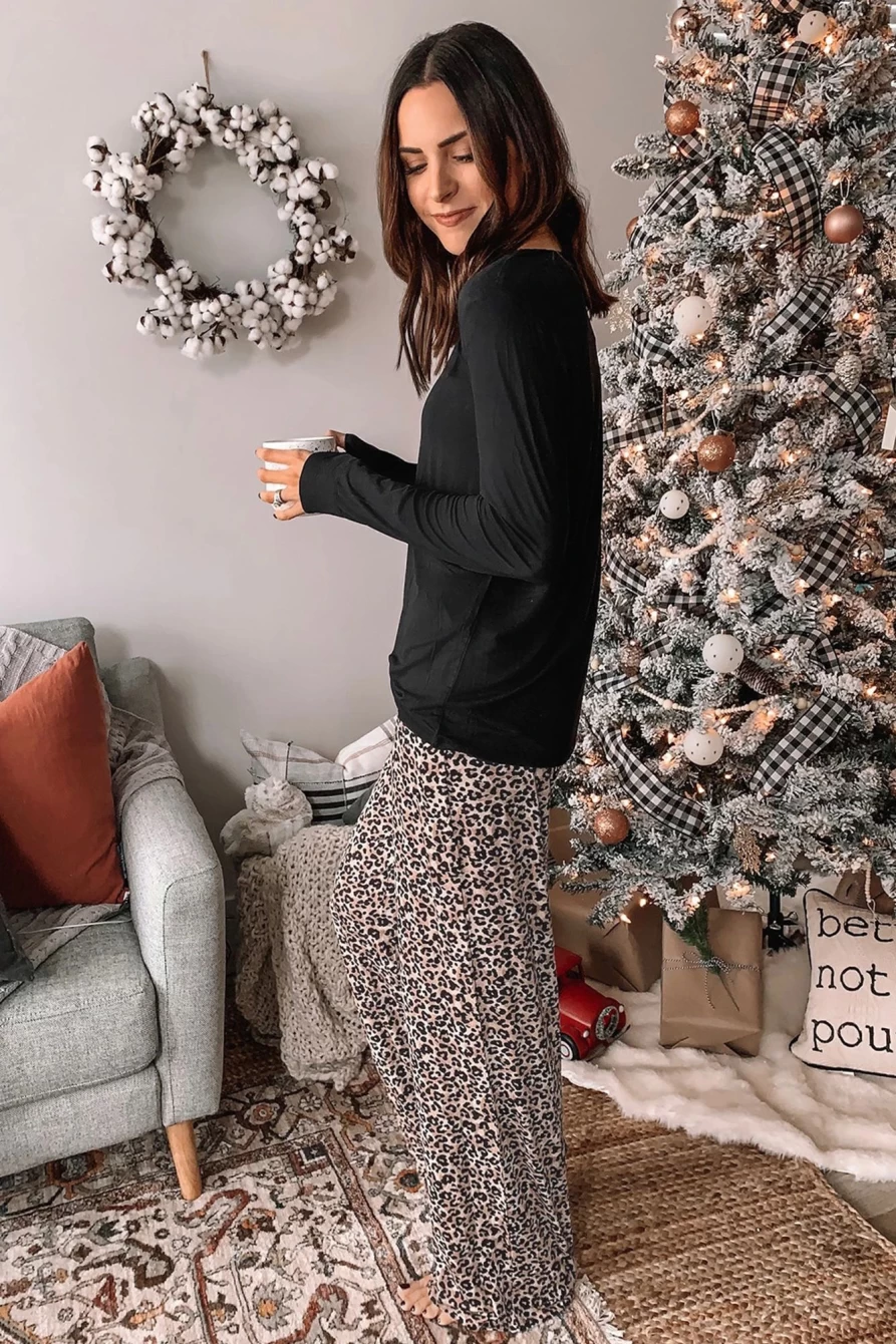 Shewin Women's Leopard Print Christmas Two Piece Lounge Set