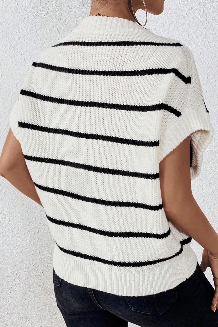 Shewin Women's White Stripe Batwing Short Sleeve Knit Sweater with D Pattern