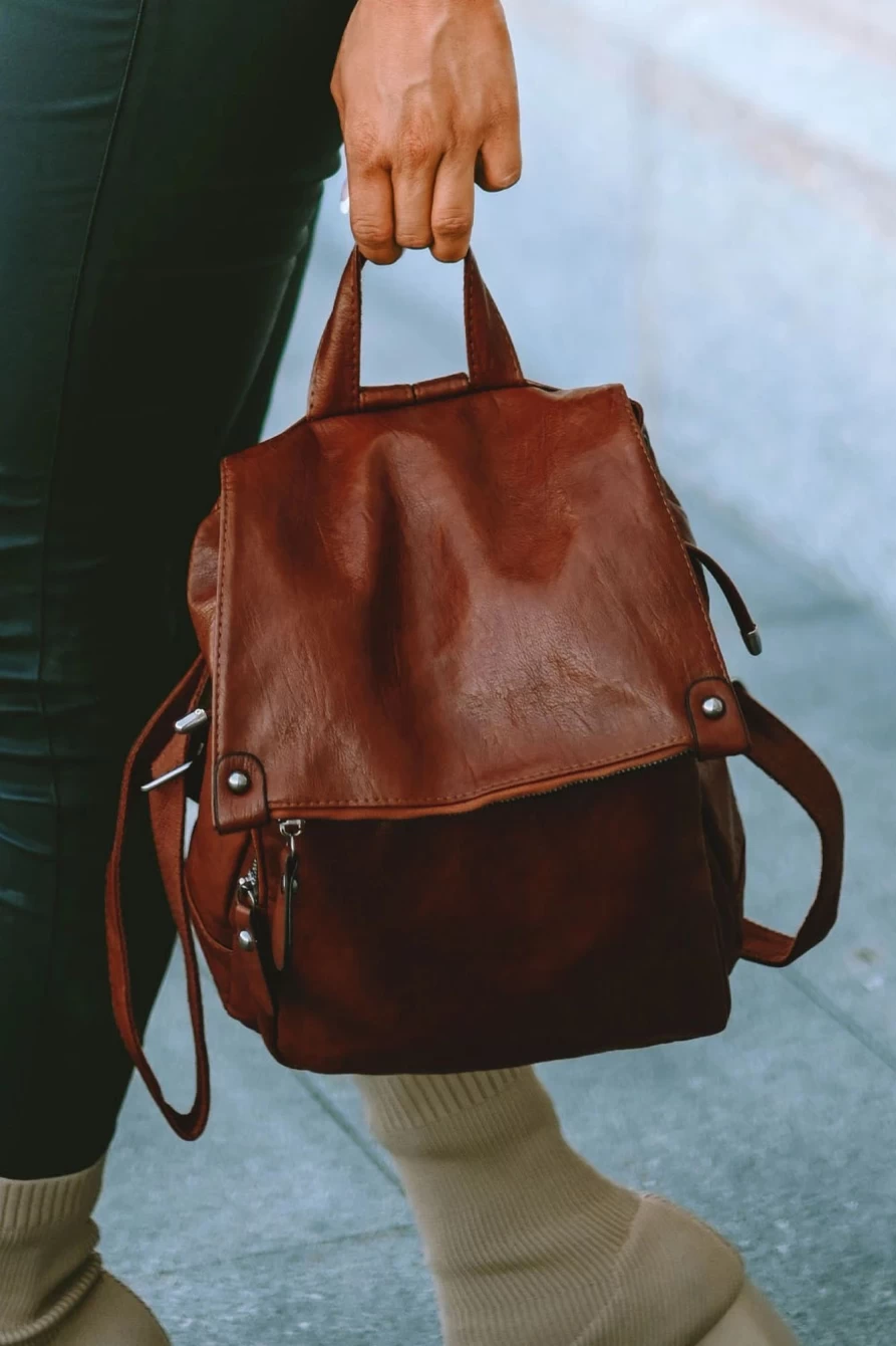 Shewin Women's Brown Retro PU Leather Large Capacity Backpack for Stylish & Spacious Carry
