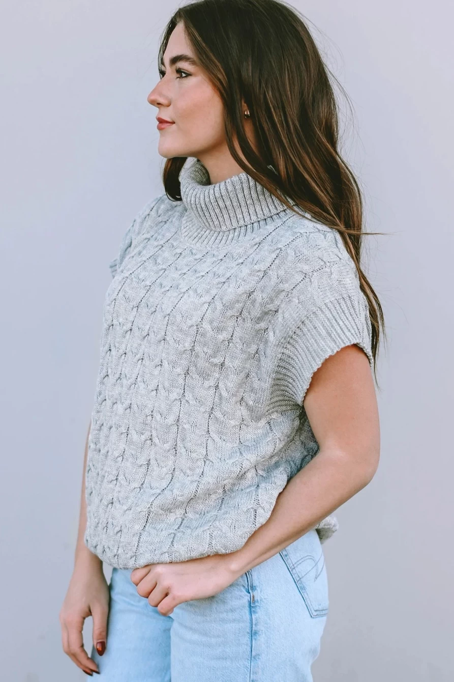 Shewin Women's Medium Grey Cable Knit Turtleneck Sweater with Batwing Sleeves