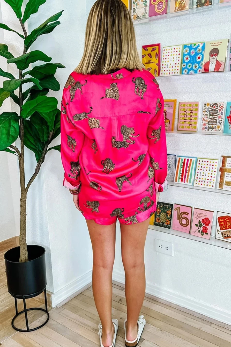 "SheWin Women's Strawberry Pink Animal Print Shirt & Shorts Lounge Set"