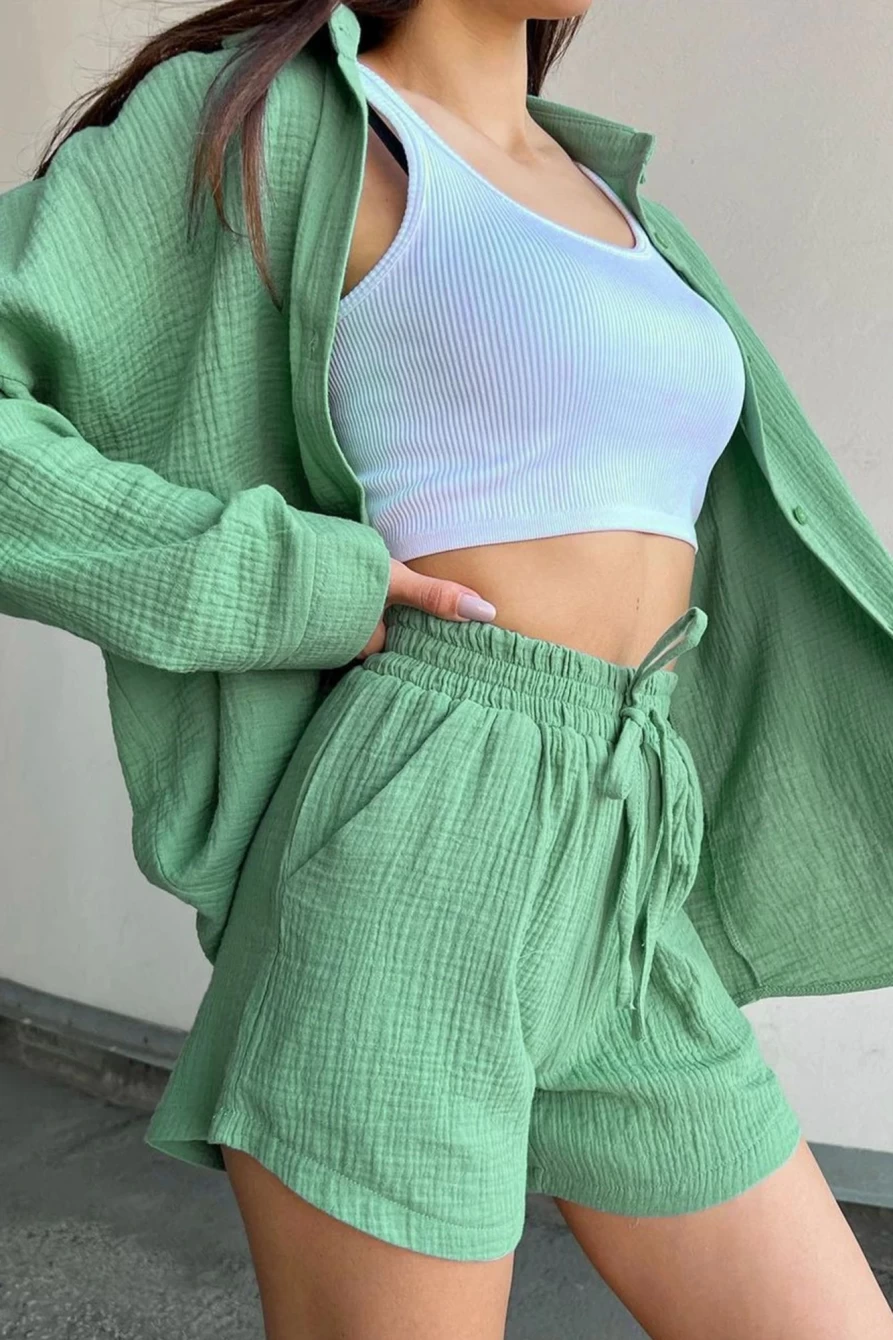 "SheWin Women's Green Textured Shirt & Wide Leg Shorts Two-Piece Set"