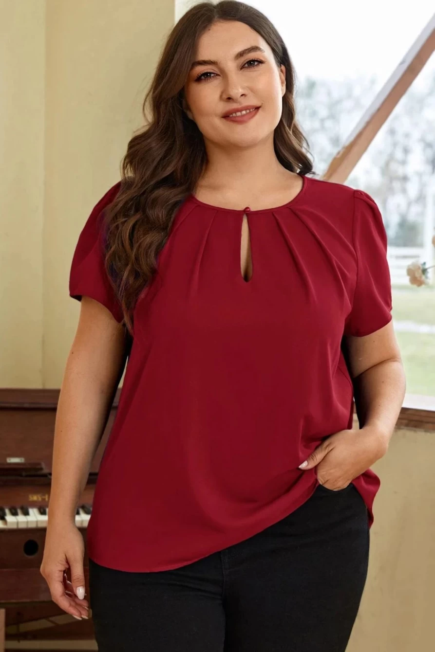 Shewin Women's Plus Size Red Dahlia Keyhole Pleated Crew Neck T-Shirt
