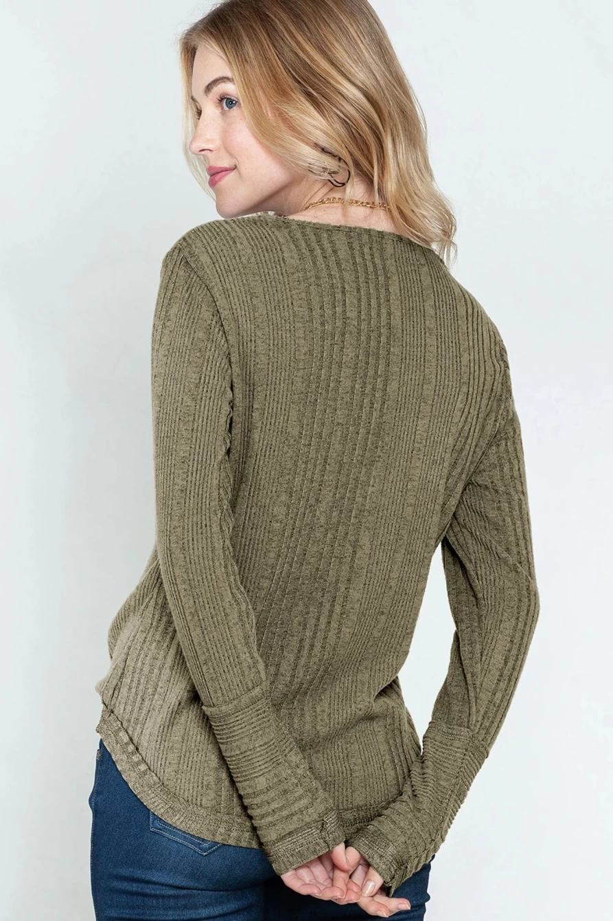 Shewin Women's Pickle Green V-Neck Buttoned Ribbed Knit Top