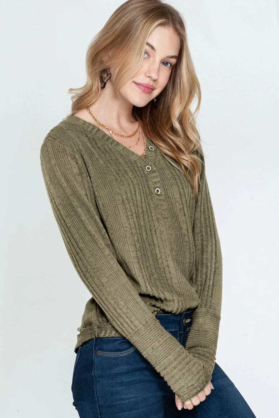Shewin Women's Pickle Green V-Neck Buttoned Ribbed Knit Top