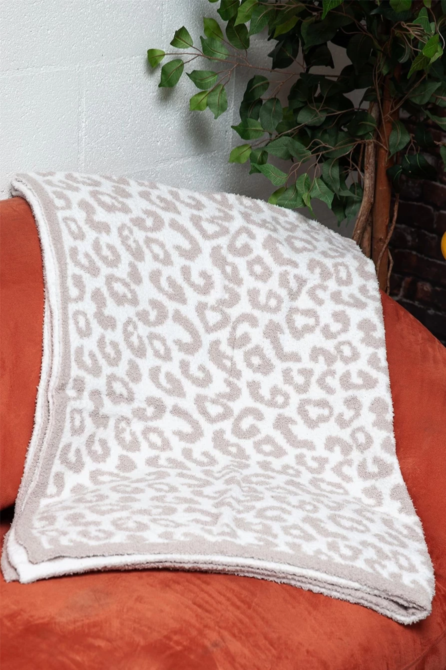 "Shewin Leopard Print Fleece Blanket for Women - Soft Cozy Large 130x180cm Warm Throw"