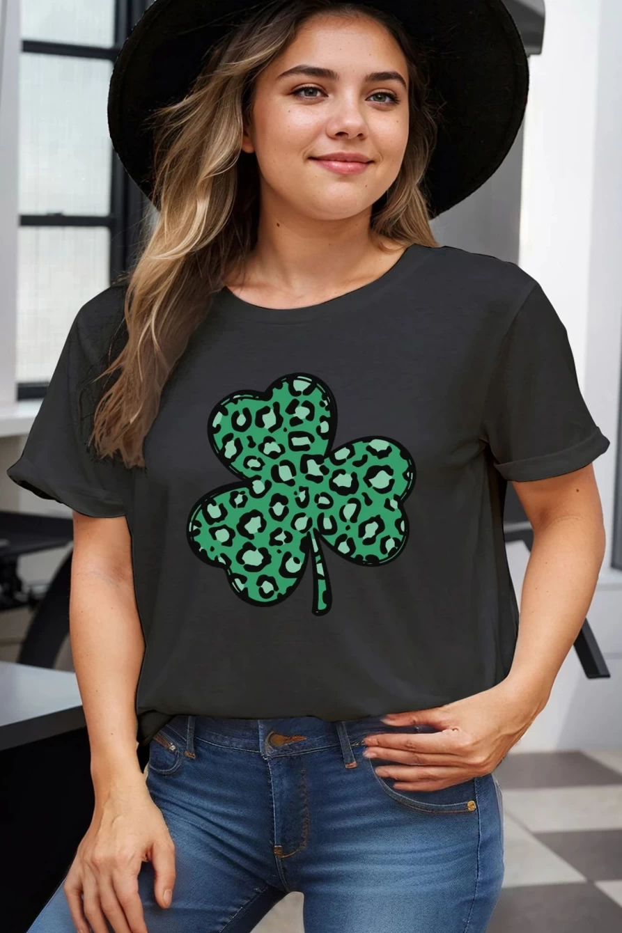 Shewin Women's Black Plus Size Casual Leopard Print Graphic Tee