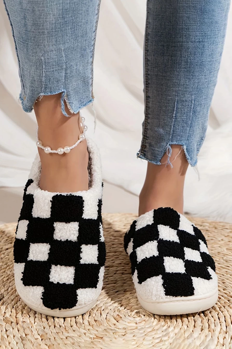 Shewin Women's Black Checkered Print Fuzzy Slip-On Winter Slippers