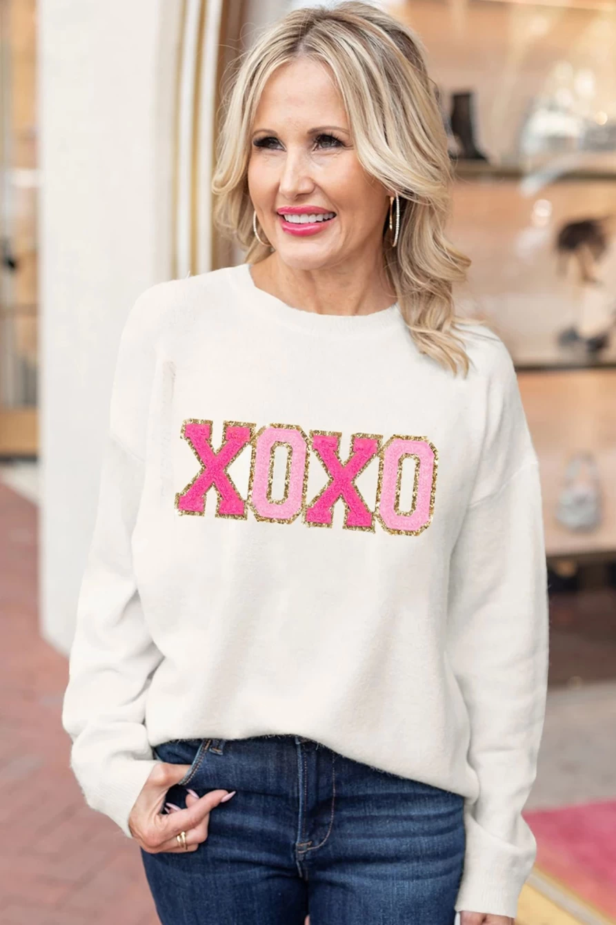 Shewin Women's White Chenille Letter Round Neck Casual Sweater - XOXO Design Cozy Pullover