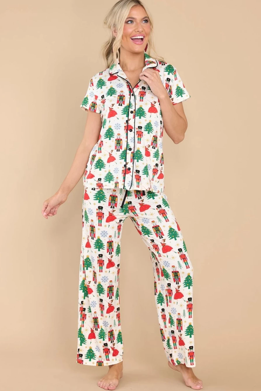Shewin Women's White Printed Christmas Tree Nutcracker Pajama Set - Festive Holiday Pajamas