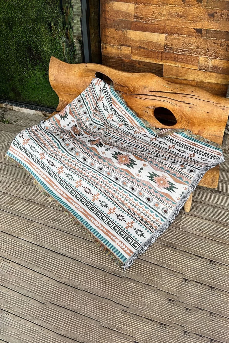 Shewin Bright White Geometric Print Tassel Blanket 130x160 for Women