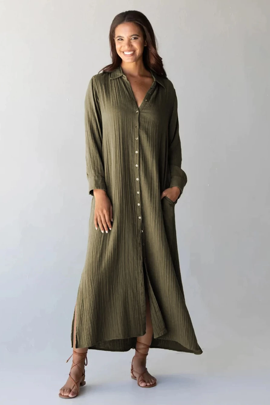 Shewin Women's Green Crinkled Maxi Dress with Pockets and Side Slits