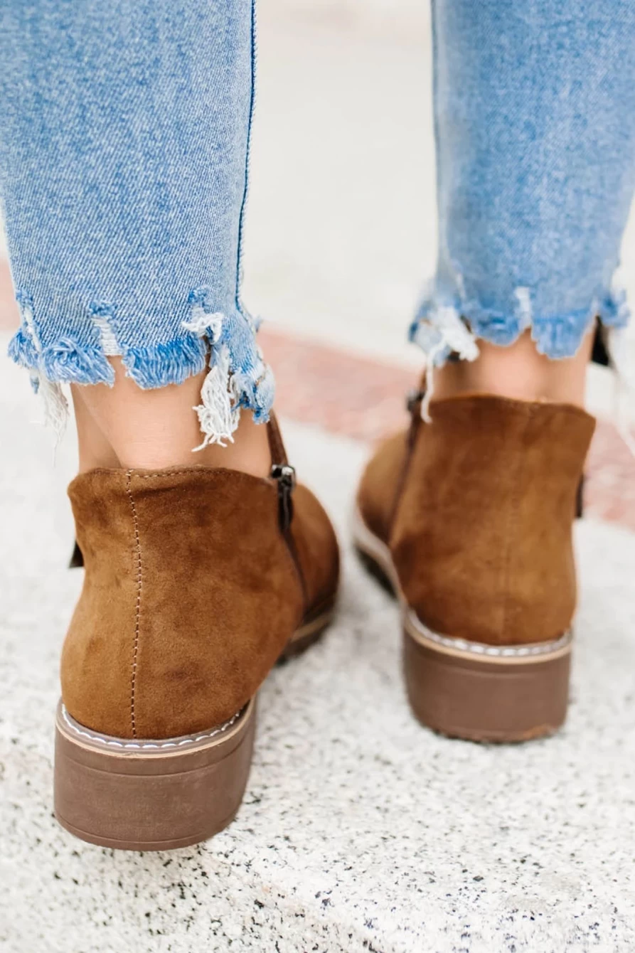 Shewin Women's Brown Casual Faux Suede Ankle Boots with Side Zip