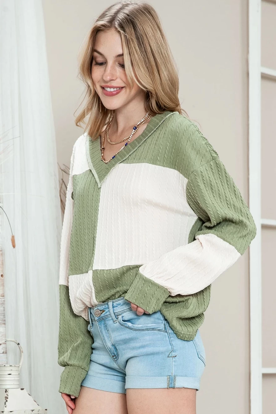 Shewin Women's Green Color Block Textured V-Neck Long Sleeve Top