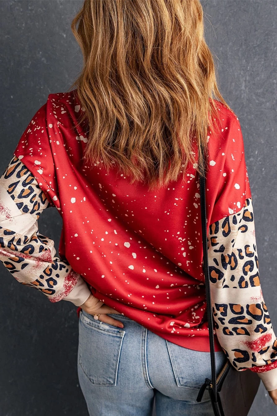 "SheWin Women's Red Leopard Print Bleached Heart Graphic Sweatshirt"