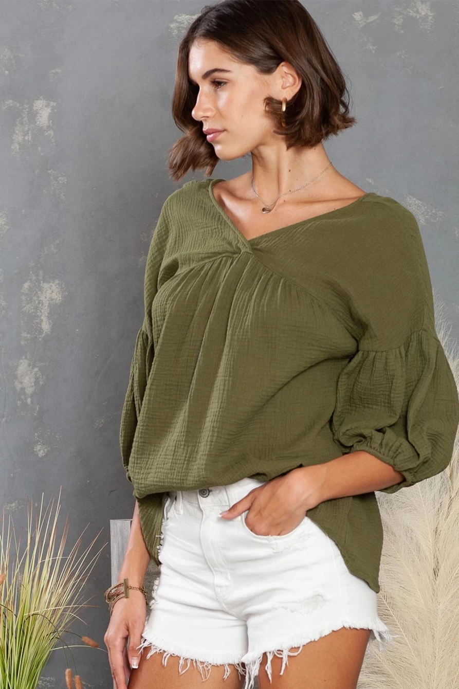 Shewin Women's Green Solid Color Casual V-Neck Gauze Top