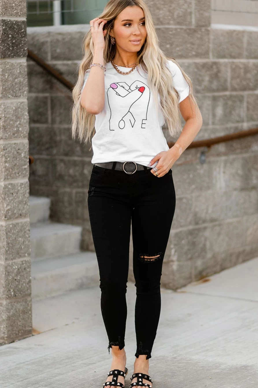 "SheWin Women's White Valentine Love Gesture Graphic Crew Neck T-Shirt"