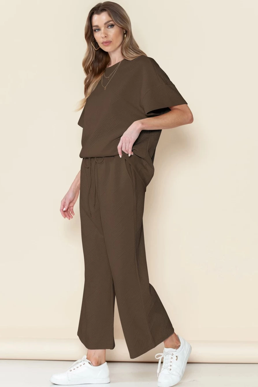 "Shewin Women's Brown Textured Loose Fit T-Shirt & Drawstring Pants Set"