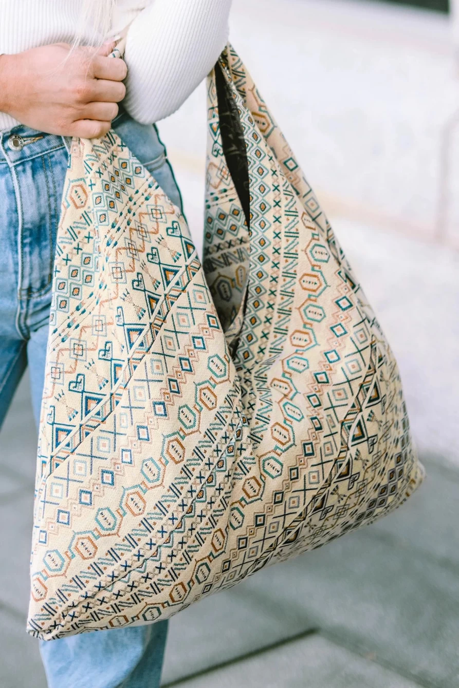 Shewin Women's White Geometric Print Canvas Triangle Tote Bag