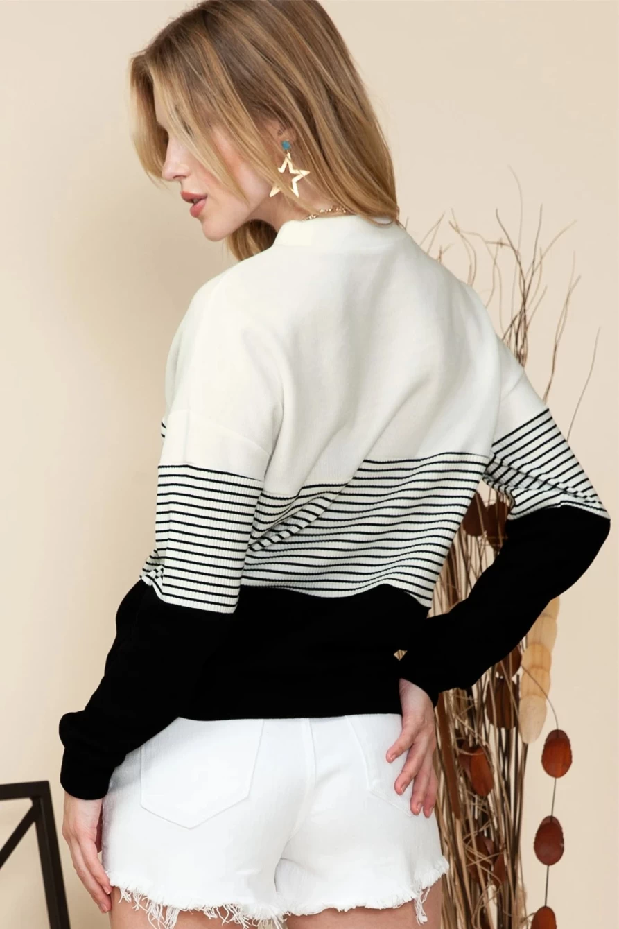Shewin Women's Black Striped Colorblock Knit Top - Contrast Design