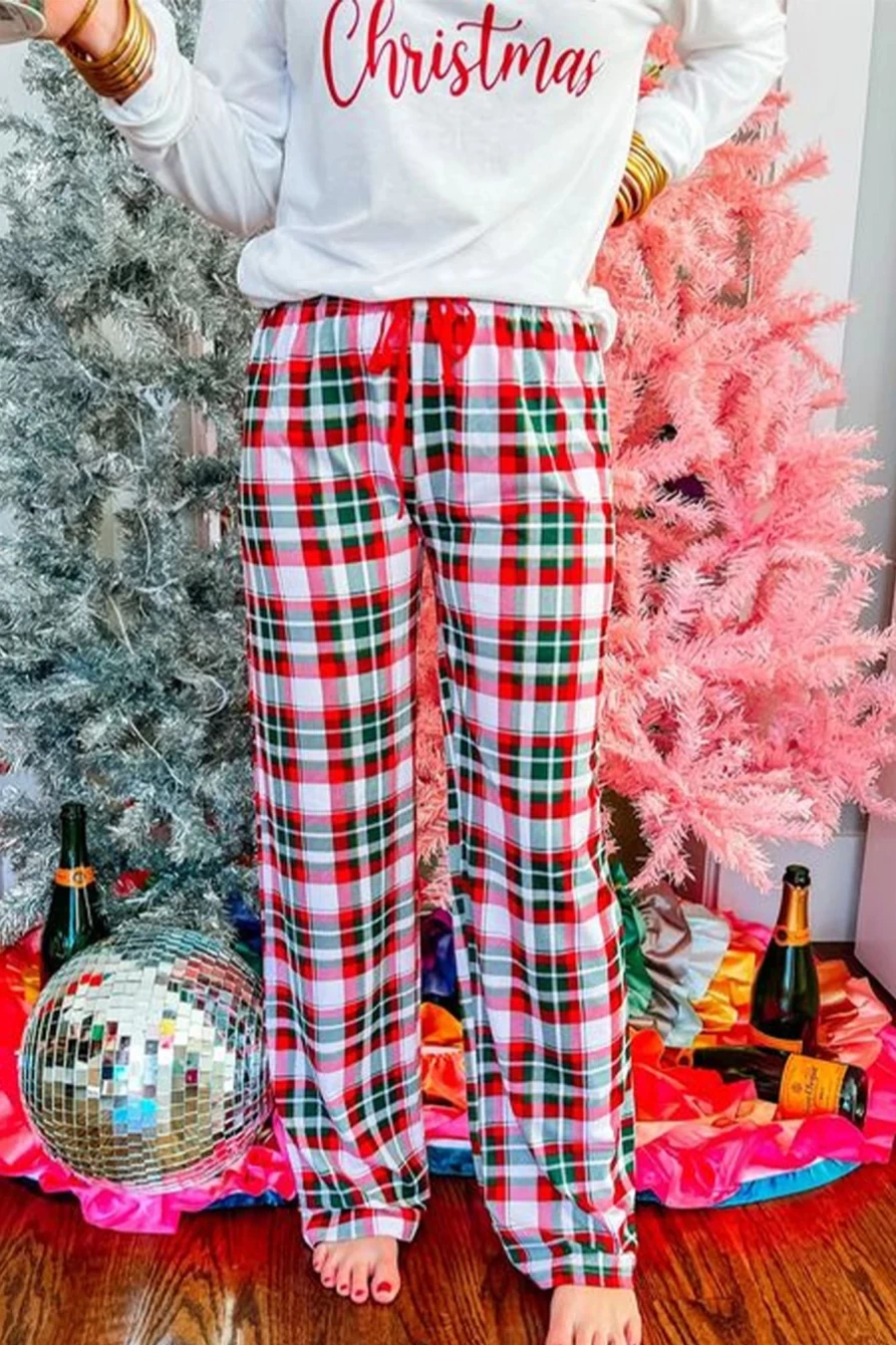 "SheWin Women's Merry Christmas Plaid Pajama Set - Multicolor Holiday Top & Pants"