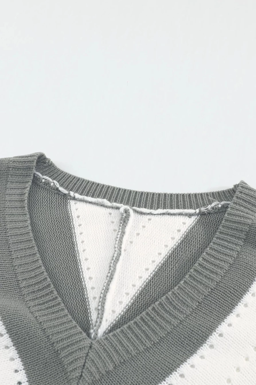 Shewin Women's Gray-2 Colorblock V-Neck Knitted Sweater Casual Pullover