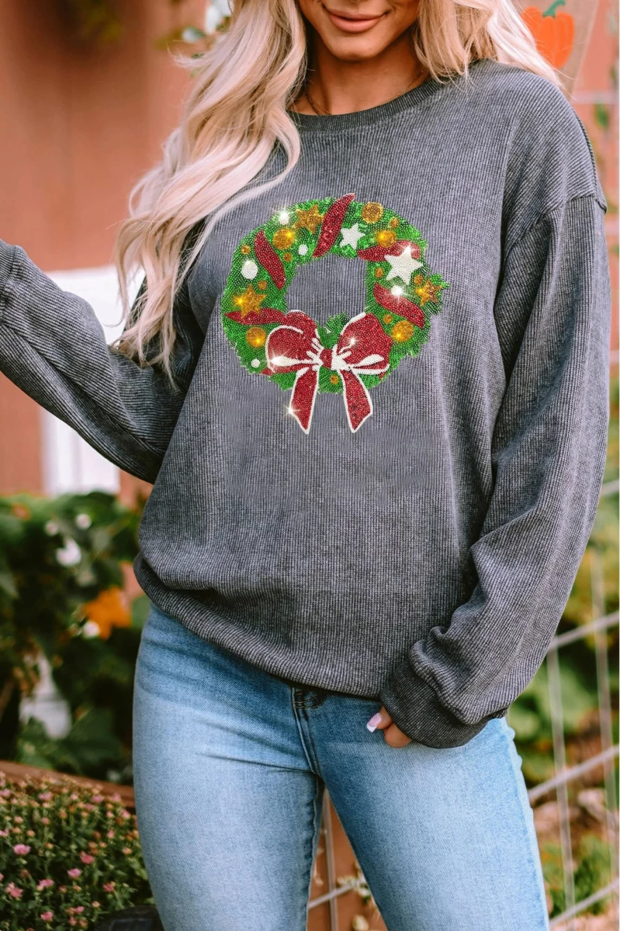 Shewin Women's Gray Christmas Wreath Graphic Pullover Sweatshirt with Corded Design