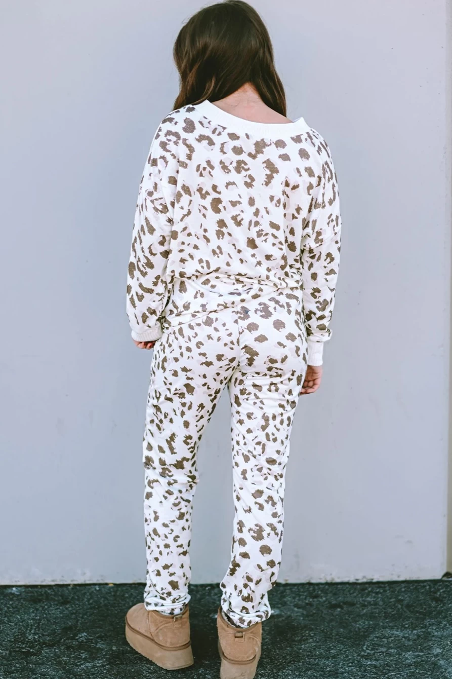 Shewin Women's Printed Brown Leopard Lounge Set - Long Sleeve Top & Drawstring Joggers Outfit